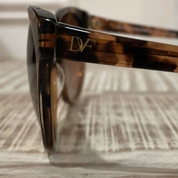 DIANE VON FURSTENBERG Sunglasses DVF535S MARTHA 232 57MM - Picture 5 of 10